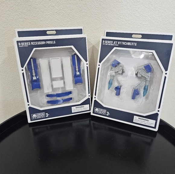 Disney World R2D2 set, with backpack - Picture 4 of 7